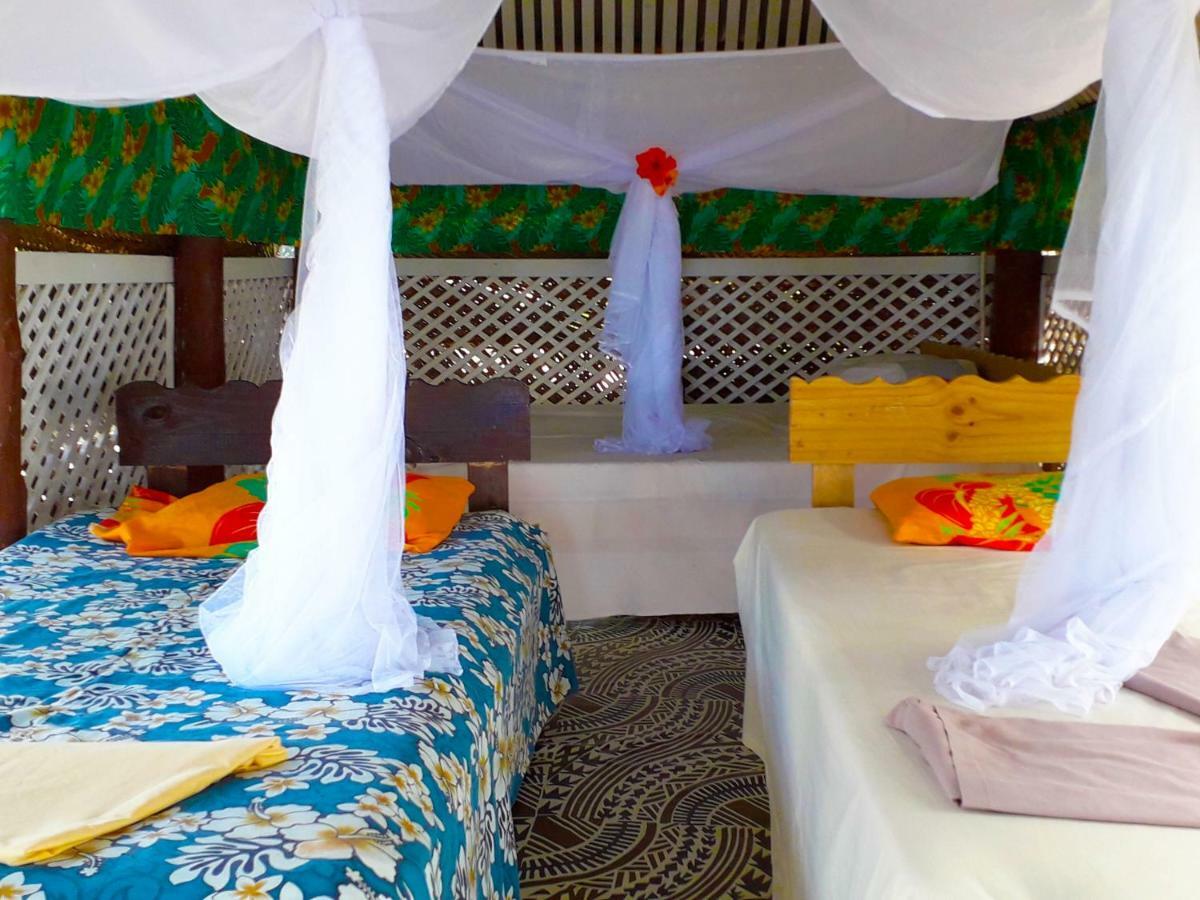 Vacation Beach Fales Hotel Manase Exterior foto
